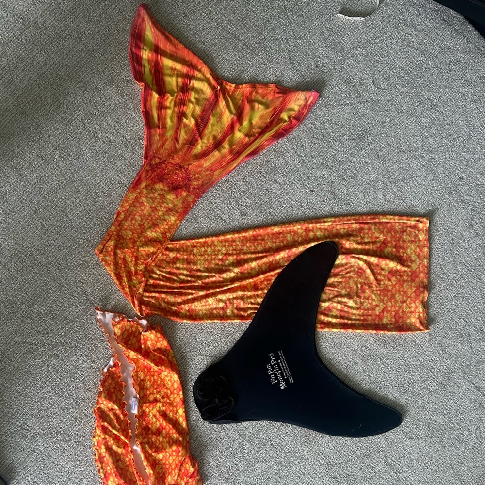 Fin fun mermaid tail, monofin, and beach wrap